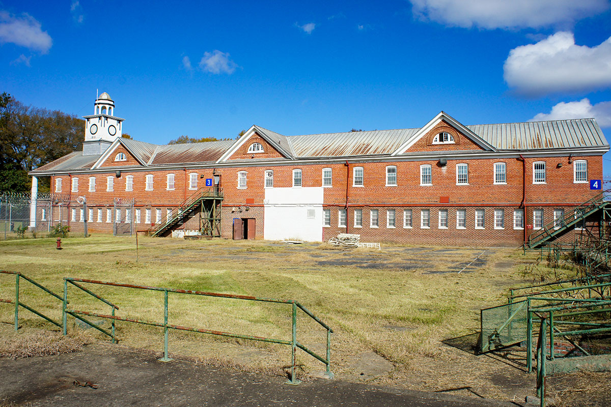 Virginia State Farm Prison - Commonwealth